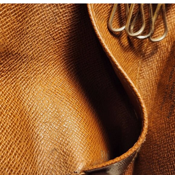 Louis Vuitton Key Case 4 Ring Hook UNISEX - Picture 12 of 15